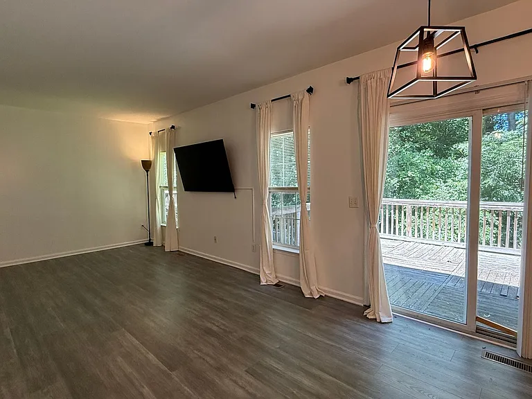 5570 Assateague Pl — Photo 17