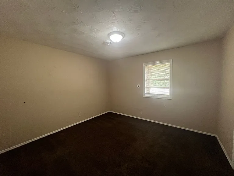 2505 Rosebrier Ave — Photo 7