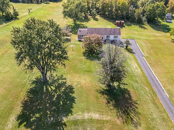 2nd image of 36 N Dietz Mill Rd