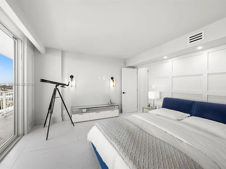 4300 N Ocean Blvd #15D — Photo 31