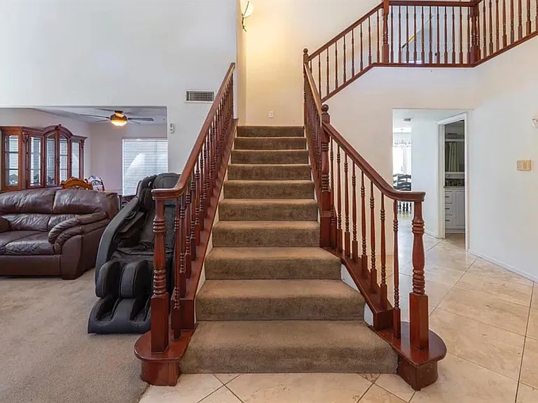 5742 W Palo Alto Ave — Photo 4