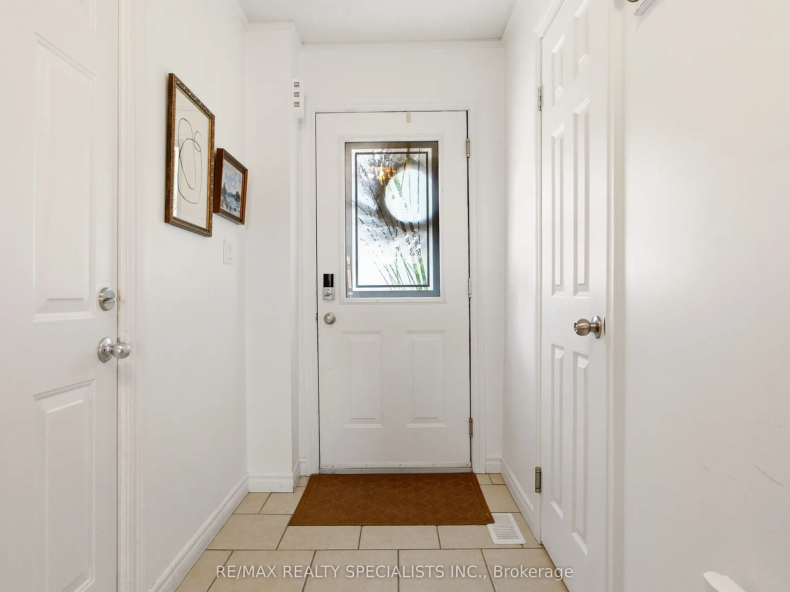3 bed, $2,600 — Photo 3