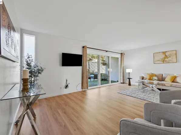 651 Moraga Rd APT 12, Moraga, CA 94556