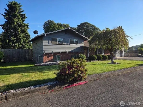 447 CC Street, Woodland, WA 98674