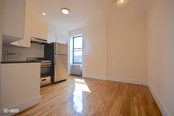 Rented by Citi Habitats | media 13