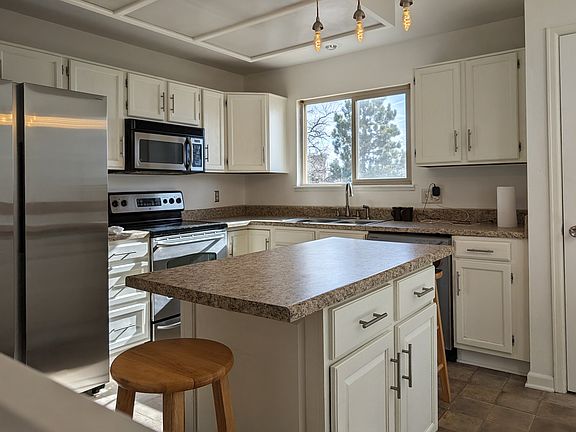2nd image of 8790 Bellcove Cir