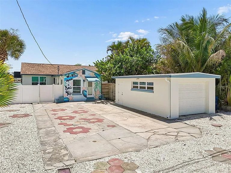 8125 Bayshore Dr — Photo 12
