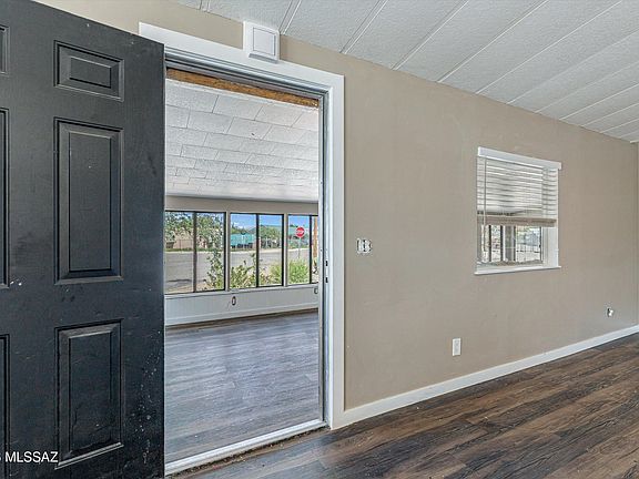 3rd image of 204 S Land Ave