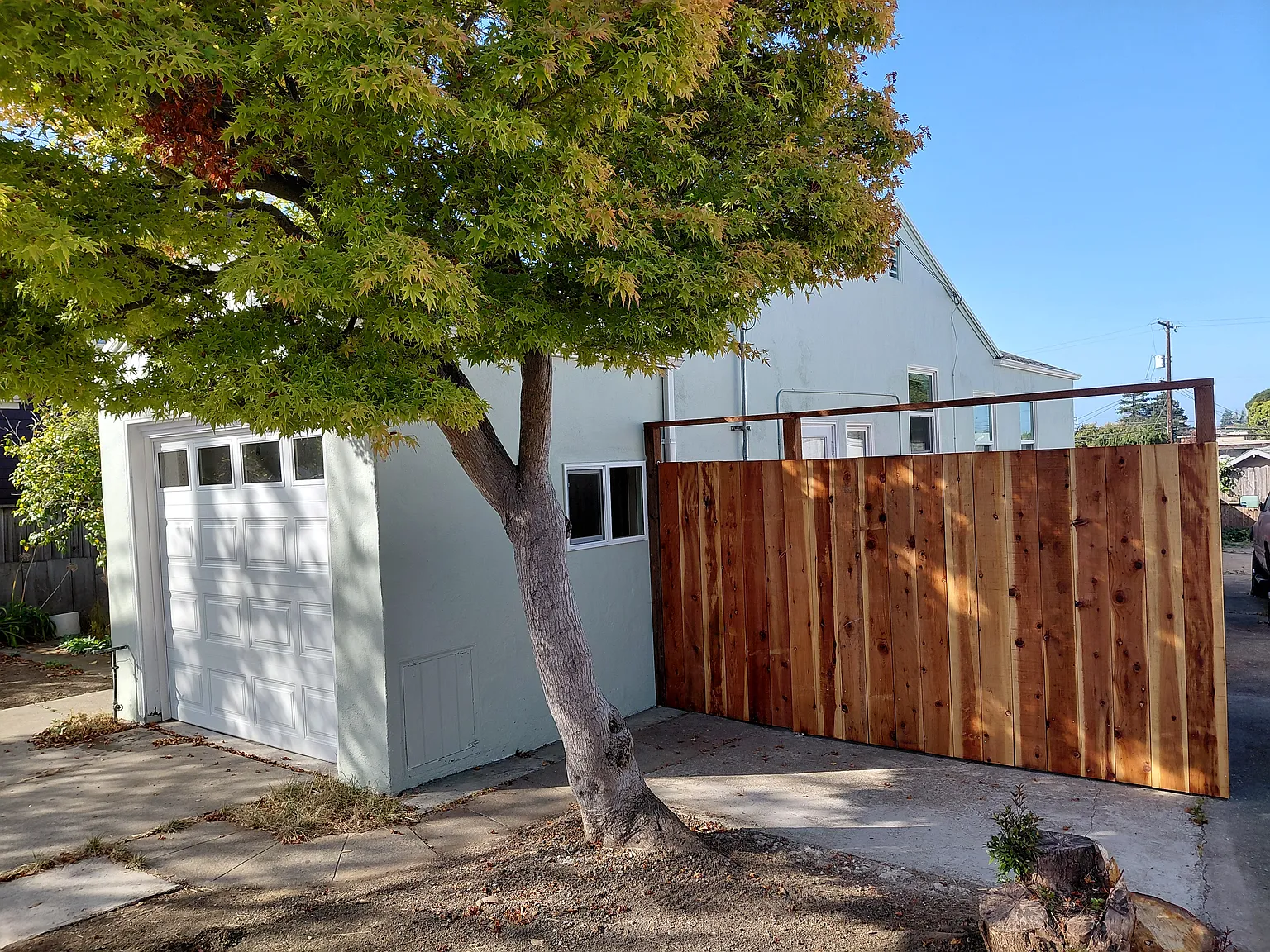 625 Richmond St — Photo 3