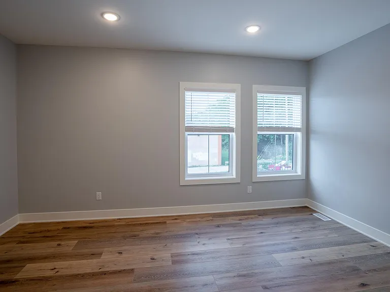 1015 Sigsbee St SE #1 — Photo 4