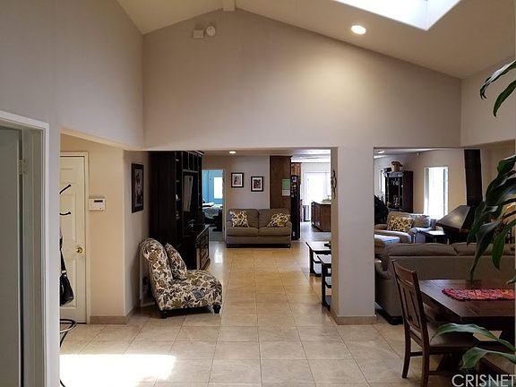 3rd image of 9006 Aqueduct Ave