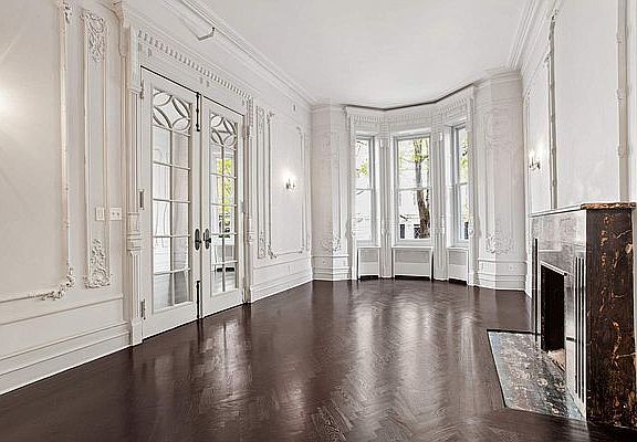 3rd image of 24 W 85th St APT 2