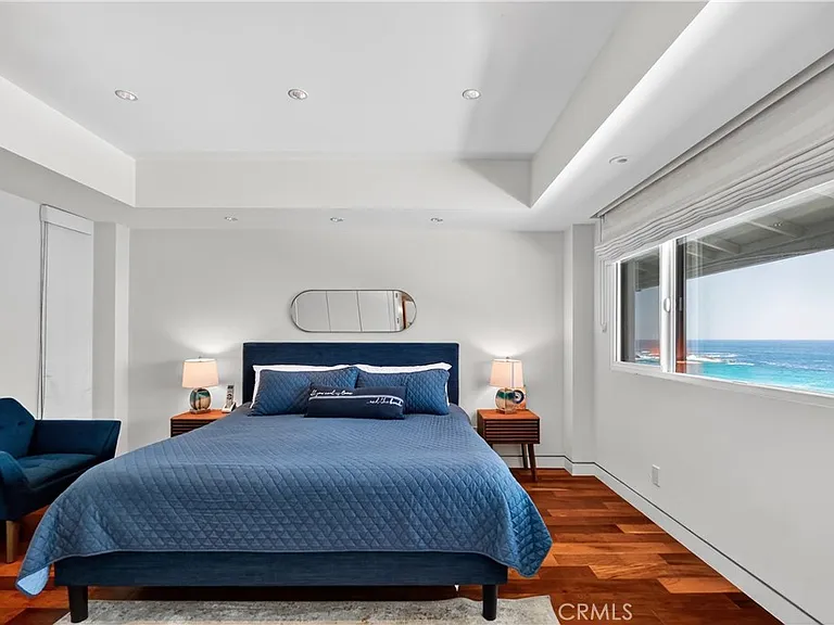 102 Blue Lagoon — Photo 13