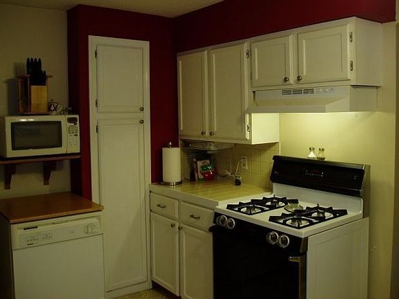 5th image of 410 Utz Ln