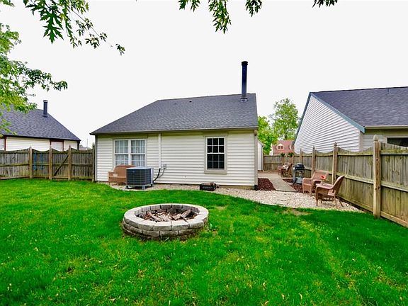 5th image of 7679 Willowood St