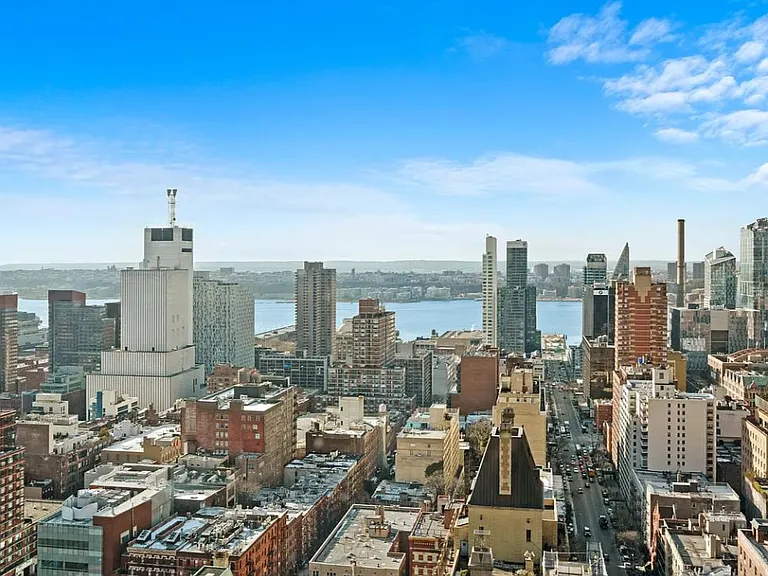 322 W 57th St #33H — Photo 9