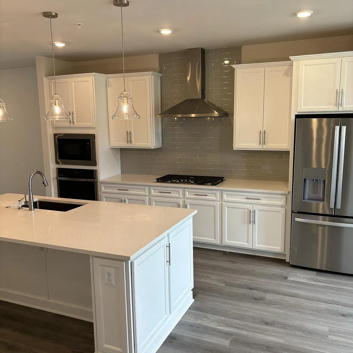 4 bed, 3.5 bath, $3,200 — Photo 4