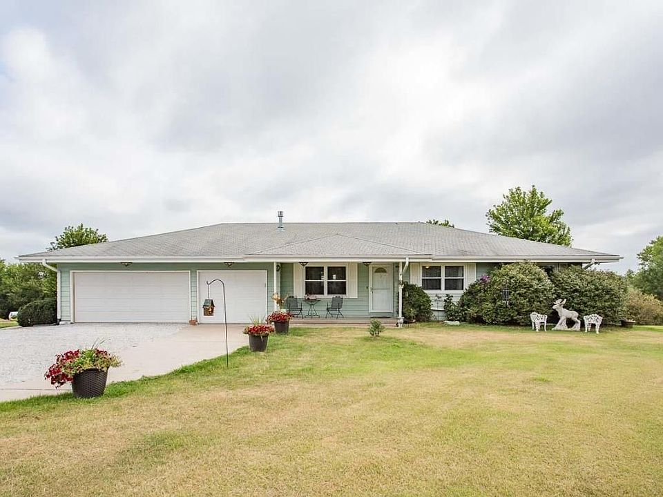 1st image of 2956 Ottawa Ln