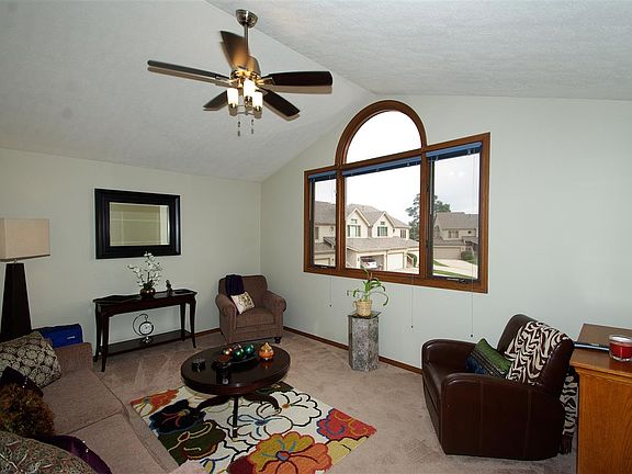2nd image of 5112 Morning Glory Ln