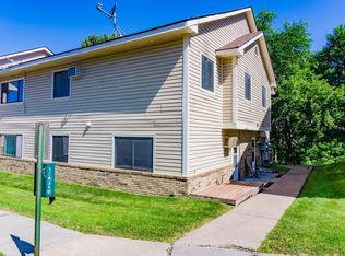 52 E 13th St, Waconia, MN 55387