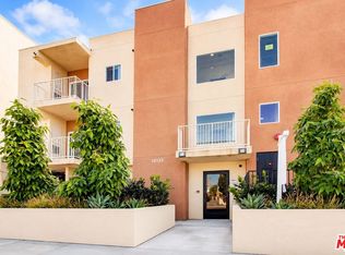 12132 Hart St #301, North Hollywood, CA 91605