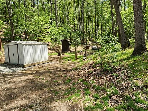 4th image of 3136 Beaver Creek Rd