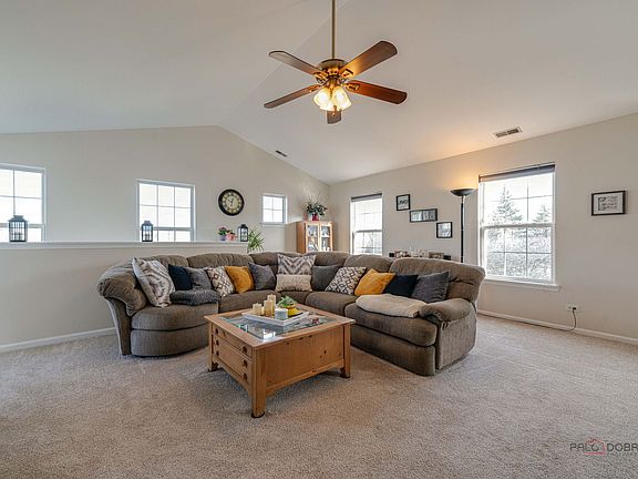 2nd image of 585 Bridle Ct #585