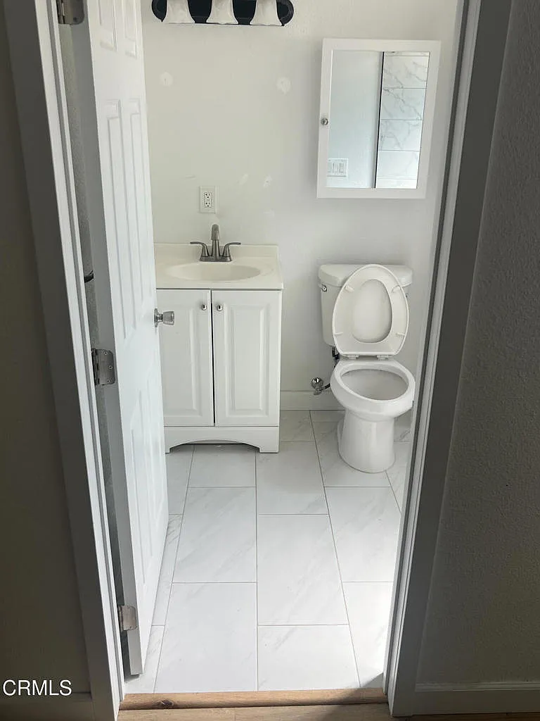2 bed, 2.0 bath, 780 sqft, $3,000 — Photo 1