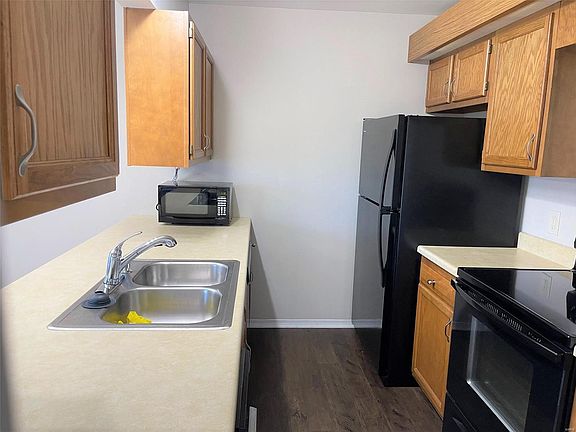 2nd image of 4333 Sunridge Dr APT C