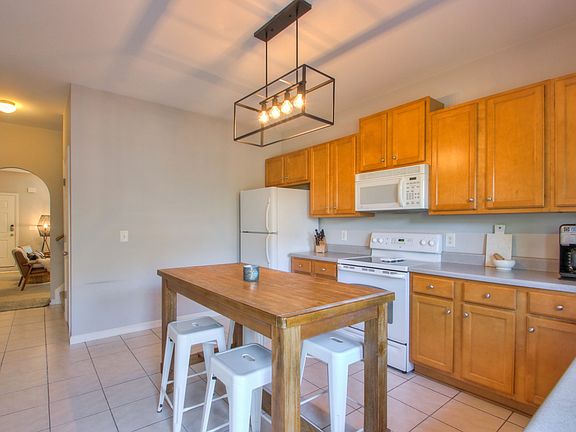 5th image of 1101 Downs Blvd APT 255
