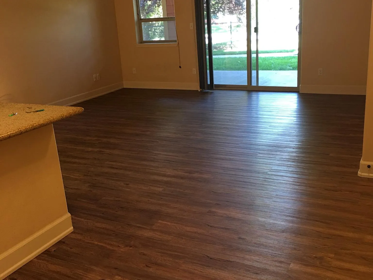 3 bed, 1400 sqft, $1,900 — Photo 4