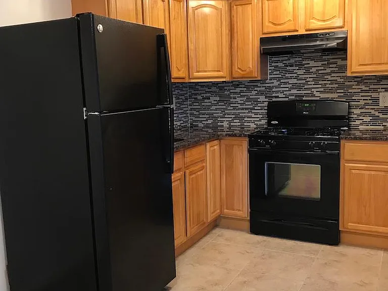 3279 Morrell Ave #1STFL — Photo 5