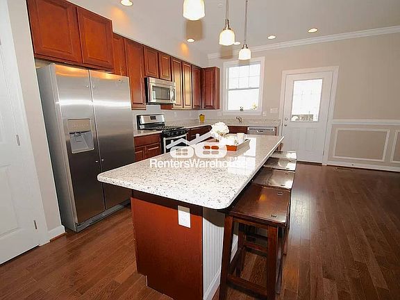 3rd image of 703 Shelton Ave