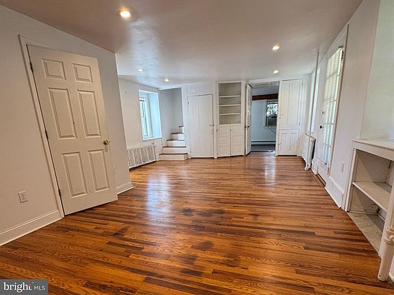 5th image of 5667 Old York Rd #11