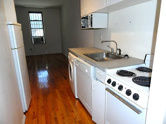 Rented by Prince Real Estate Associates LLC | media 29