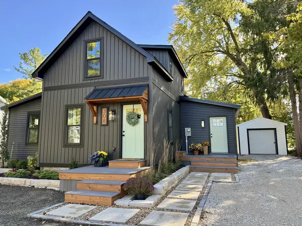 308 E Broadway Ave, Scottville, MI 49454