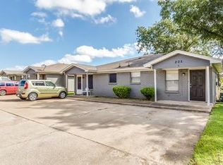 209 N Texas St APT 3, Crowley, TX 76036