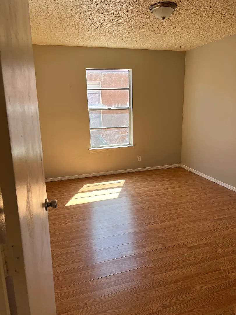 920 San Pedro Drive Southeast - 920-3 — Photo 1
