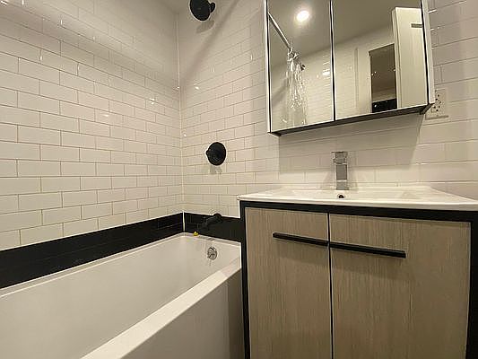 4th image of 593 Marcy Ave #1H