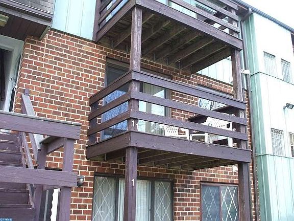 2nd image of 5200 Hilltop Dr #443