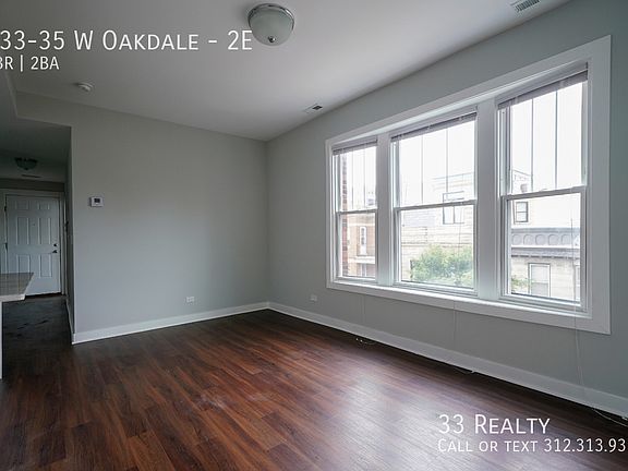 3rd image of 733-35 W Oakdale Ave #2E