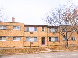 1401 W Warner Ave APT 2C, Chicago, IL 60613