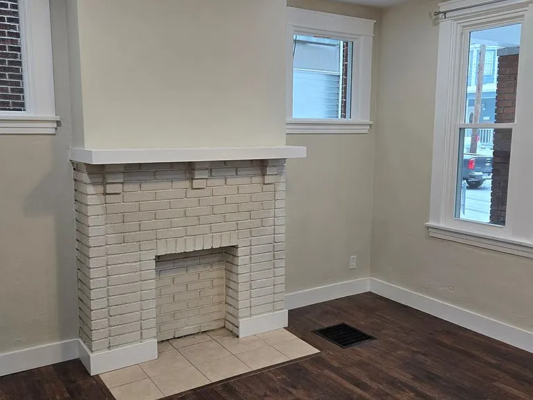 1818 Tonopah Ave — Photo 3