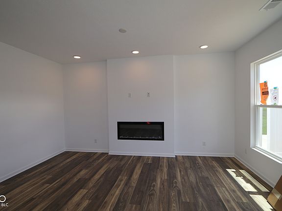 4th image of 10627 Mangrove Dr
