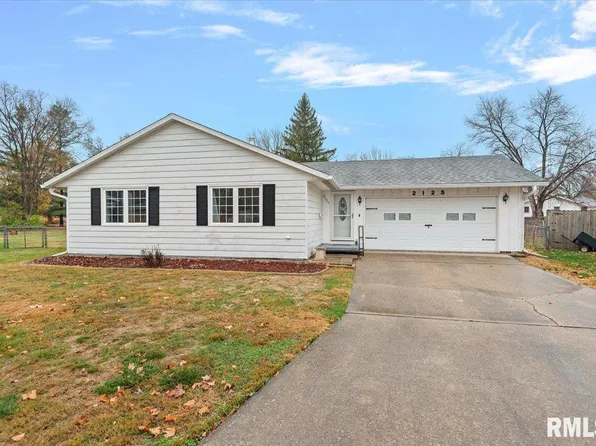 2125 Dunwich Dr, Springfield, IL 62702