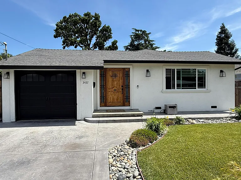 3437 Madeira Way — Photo 2
