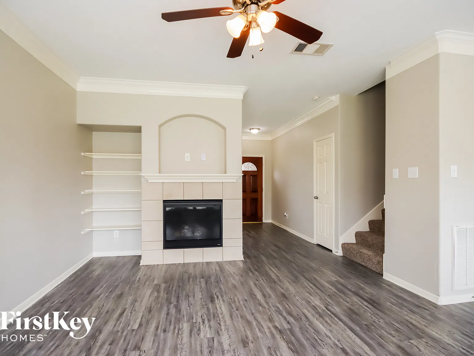 3 bed, 2.5 bath, 2068 sqft, $2,015 — Photo 4