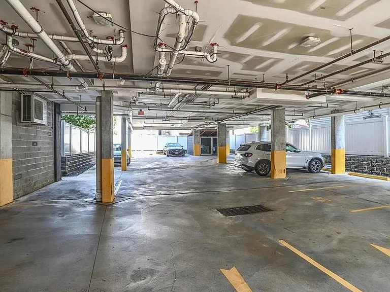 140 Avenue B #204 — Photo 21