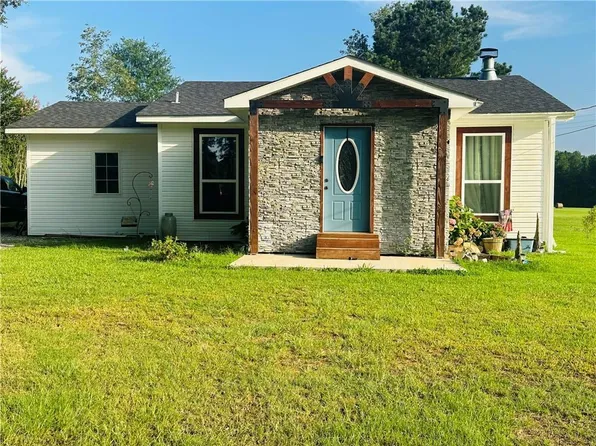 165 Denny Rd, Deville, LA 71328