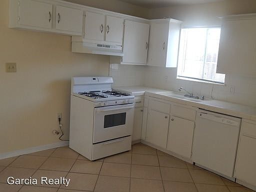 2nd image of 4407 79th St